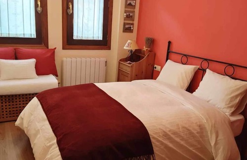 Canfranc Apartment | "El Boj" AVAIRENT Canfranc Pueblo