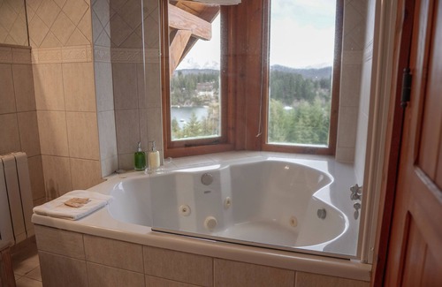 Villa La Angostura Hotel | El Bosque by DOT Tradition