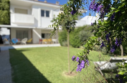 El Puerto de Santa Maria House | El Colorin Beachhouse. A completely refurbished home steps away from the beach.