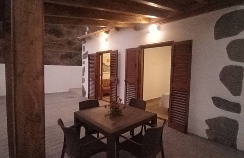 Hermigua House | El Mirador de Bibiana. Espectaculares Vistas a las Montañas y muy Céntrico