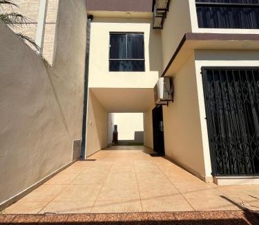 Encarnacion Apartment | El Paraiso
