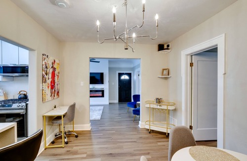 El Paso Apartment | El Paso Home w/Shared Patio Near Memorial Park
