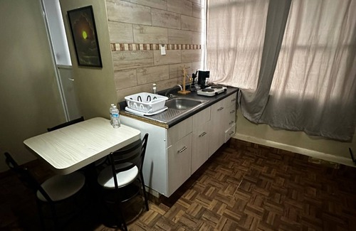 Coyoacan Apartment | El Puente cómodo estudio cocina y baño privados, metro General Anaya a 2 minutos