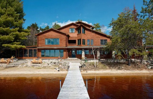 Orr Resort | Elbow Lake Lodge: Woodside Suite 2BD/1BA Full Kitchen, living & dining rooms