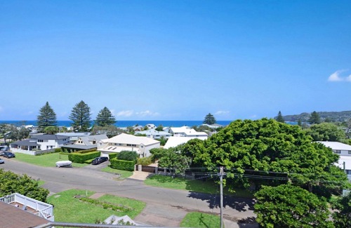 North Avoca House | Elegance on Elgata - Bright and Breezy