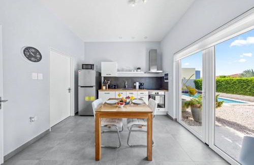 Washington Apartment | Elegant 1br Retreat Wpool & Bbq By Lucha