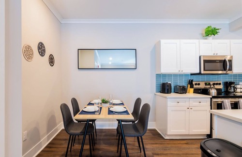 Port Wentworth Apartment | Elegant 2-bedroom apartment with AC, fitness room, pool, WiFi - A