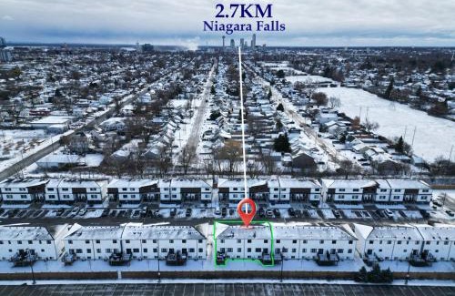 Niagara Falls Apartment | Elegant 2BR Suite with Parking, Only 7 Mins to Niagara Falls and Sleeps 4 Guests