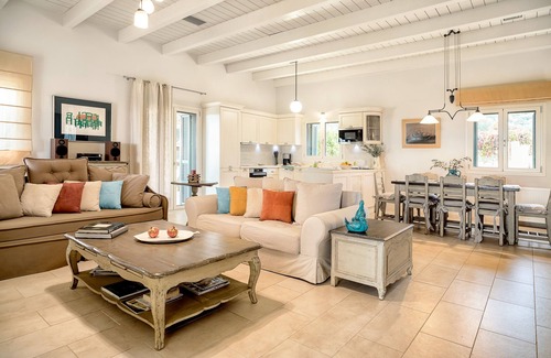 Leivathos Villa | Elegant 4 bedroom villa with amazing views in Trapezaki Kefalonia