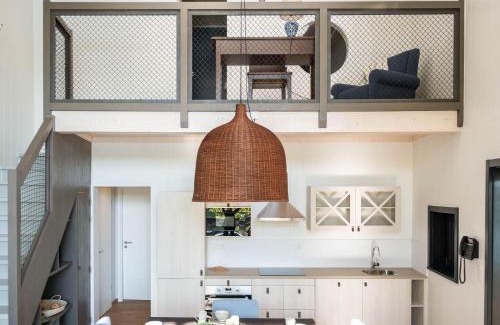 Maubray House | Elegant 6-Person Mansion