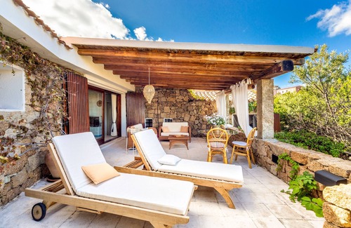 Baja Sardinia Apartment | Elegant Apartment Just Minutes from Beach With Ocean View and Private Terrace
