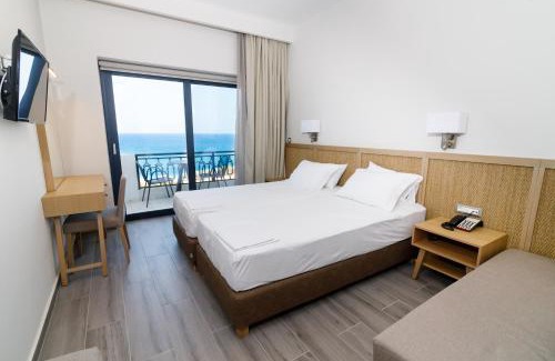 Kiparissia Hotel | Elegant Beach Hotel
