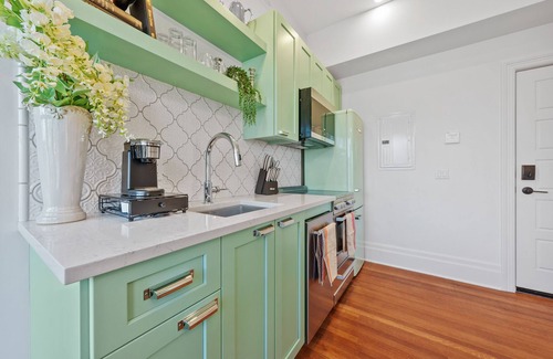 Sandusky Condo | Elegant Boutique Condo Downtown Sandusky