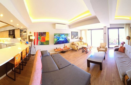 Konak House | Elegant & Cozy Retreat Home: City Center Gem by the Seaside, Steps from the Tram