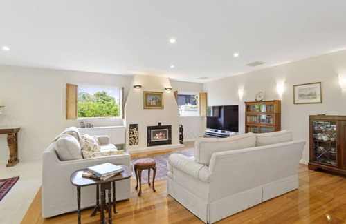Merivale House | Elegant Family Home in Merivale