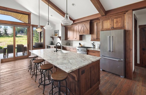 Whitefish Apartment | Elegant Lodge-Managed Home | Pool, Spa, Lakefront & Near Viking Creek Preserve
