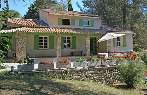 Beaucaire Villa | Elegant Mansion in Provence