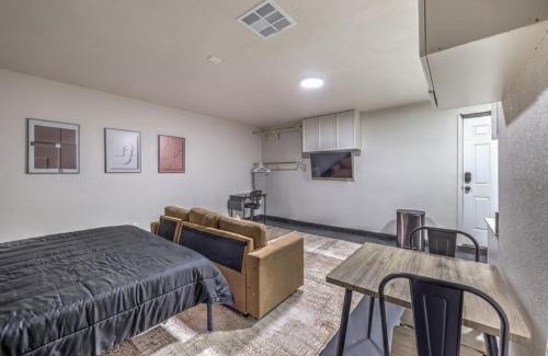 Las Vegas House | Elegant Private Studio Sleeps 4! 10Min to Strip!