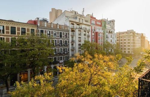 Milla de Oro Apartment | Elegant Retiro Park – Apartment Near Retiro