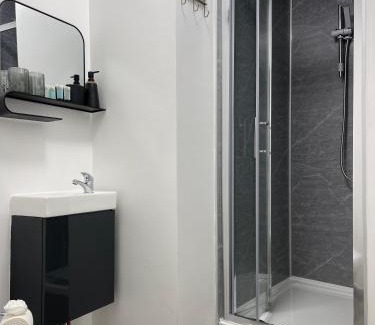 Kentish Town Apartment | Elegant Studio