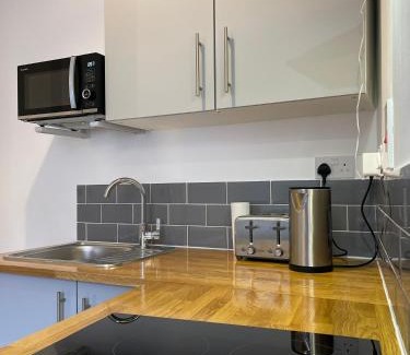 Kentish Town Apartment | Elegant Studio
