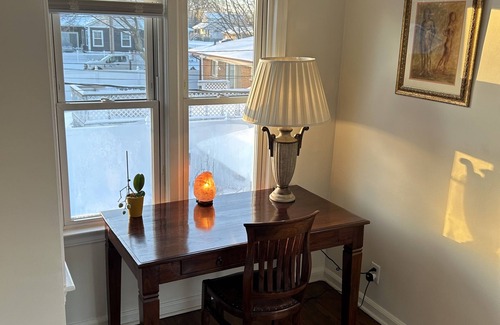 Wyandotte House | Elegant three-bedroom cozy family house 10-minute walk to downtown Wyandotte