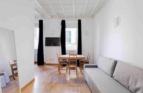 Trastevere Apartment | ELEGANT TRILUSSA APARTMENT