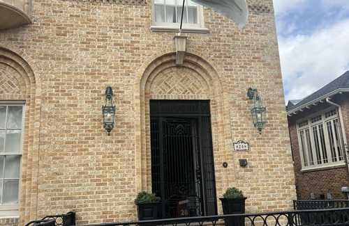 Central Carrollton Association House | Elegant uptown New Orleans home. Close to everything!