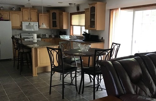 Jewett House | Elegant4bedroom home near Windham & Hunter Skiing, biking & hiking