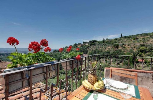 Florence Apartment | Elegante Appartamento In Collina