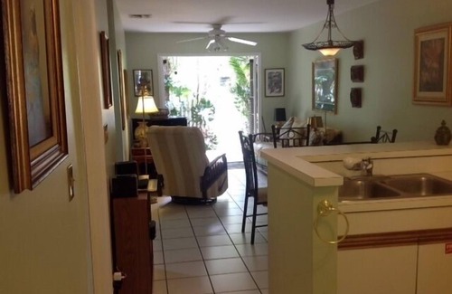Truman Annex Condo | Elegantly Furnished Key West Condo in the Truman Annex.