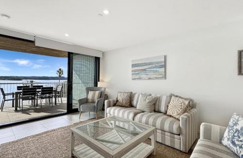 Batemans Bay Apartment | Elegantly Spacious 3-Bed Unit Overlooking the Bay