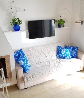 Sitio de Calahonda Apartment | ELENA flat A little paradise right on the BEACH