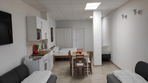 Sanderau Apartment | Eleonoras Ferienwohnung in Würzburg Stadt mit Terrasse im Erdgeschoss inklusive eigenen Parkplätzen vor der Tür