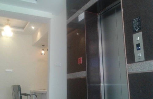 Brookefield Apartment | Elephant Suites Brookefield #1