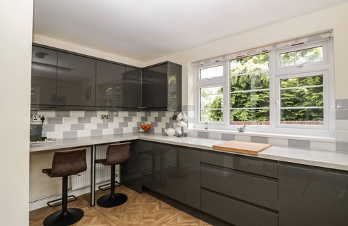 Malvern Cottage | Eleri Cottage