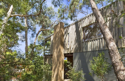 Lorne House | Elevated Views To Aireys Inlet