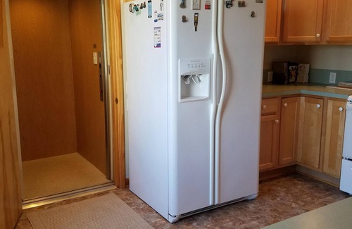 Dewey Beach House | Elevator! Dog friendly! 2nd house from ocean. Fri to Fri rentals in the summer.