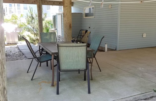 Dewey Beach House | Elevator! Dog friendly! 2nd house from ocean. Fri to Fri rentals in the summer.