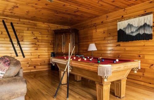 Chalet Village Ski Chalet | Elevista - Quaint&Private-Views-HotTub-PoolTable-Bears-3 Clubhouse Pools