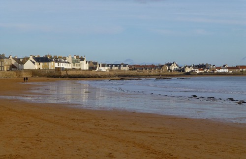 Leven Apartment | Elie Residence Studio Apartment, perfect for 2! Ground-floor.