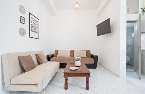 Nea Chora Apartment | Elie's House next to the beach