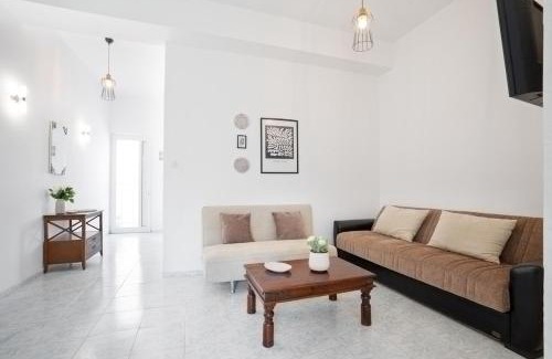 Nea Chora Apartment | Elie's House next to the beach