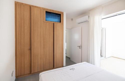 Loutraki Apartment | Elisa Seaside Luxury Suite