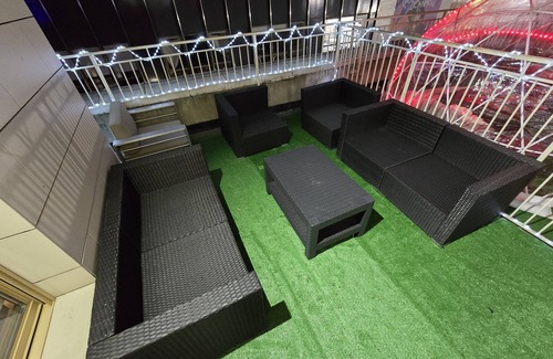 Downtown Newark Apartment | Elite Terrace - Spacious Apt w Terrace