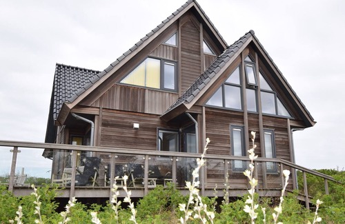 Municipality of Vlieland Villa | Elite Villa in Vlieland with Private Terrace