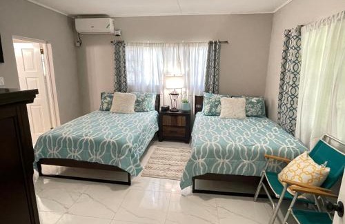 Ocho Rios House | Elizabeth Retreat - Island time