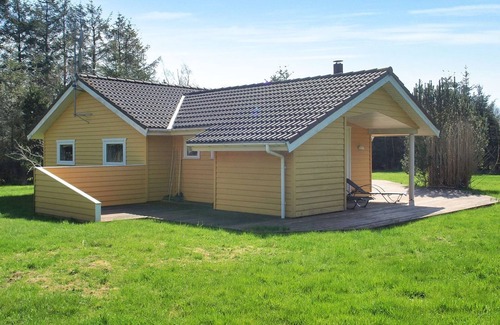 Strandby House | "Eljena" - 600m from the sea by Interhome
