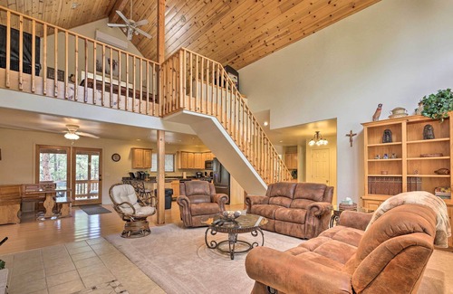 Sierra Pines Cabin | ‘Elk Haven’ Show Low Cabin w/ Deck & Pool Table!