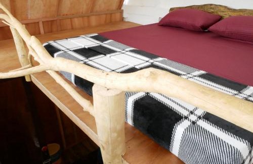 Ella Cabin | Ella Rustic Art Home